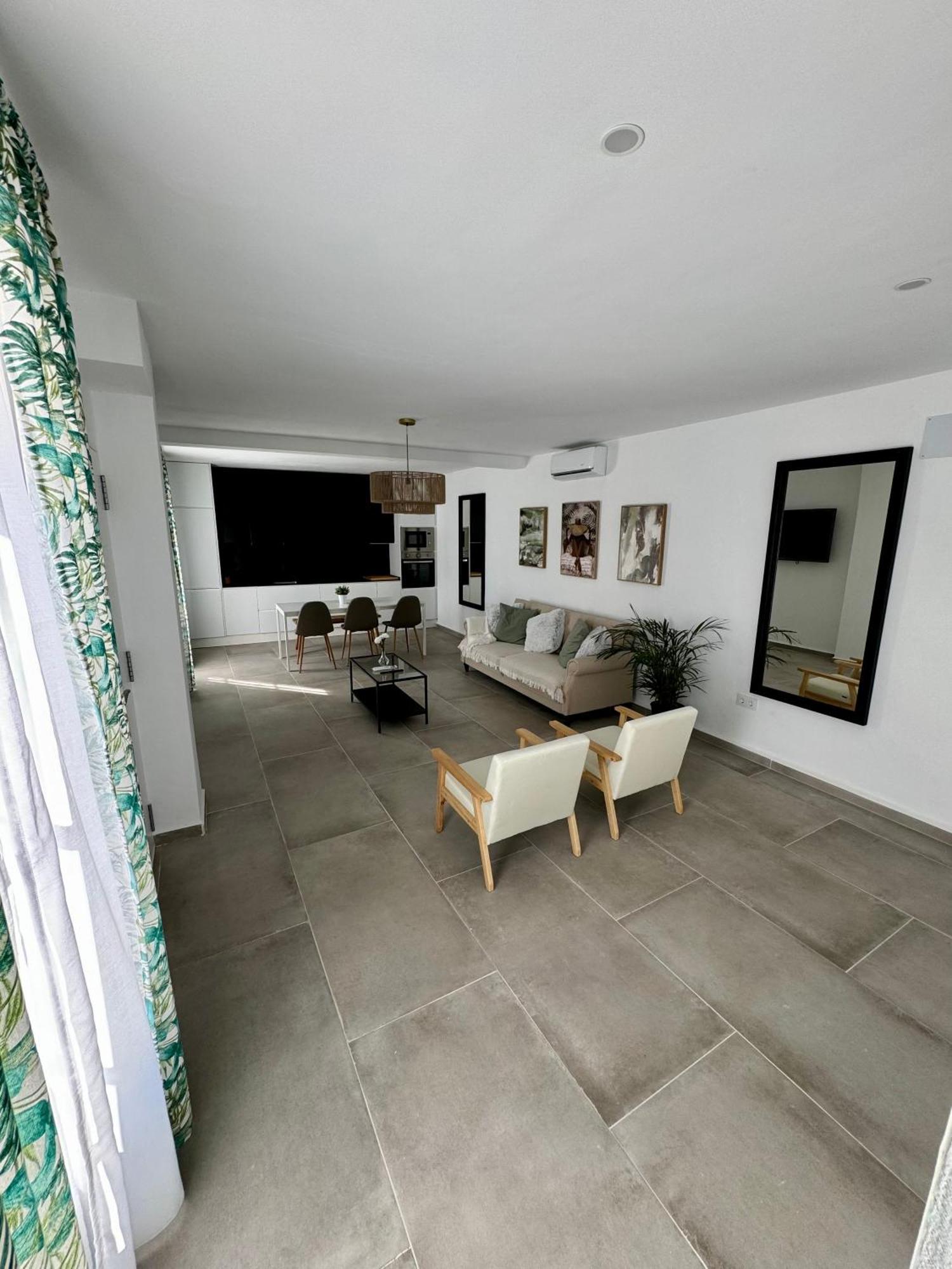 Apartamentos Munoz Fornell 2 Chiclana de la Frontera Dış mekan fotoğraf