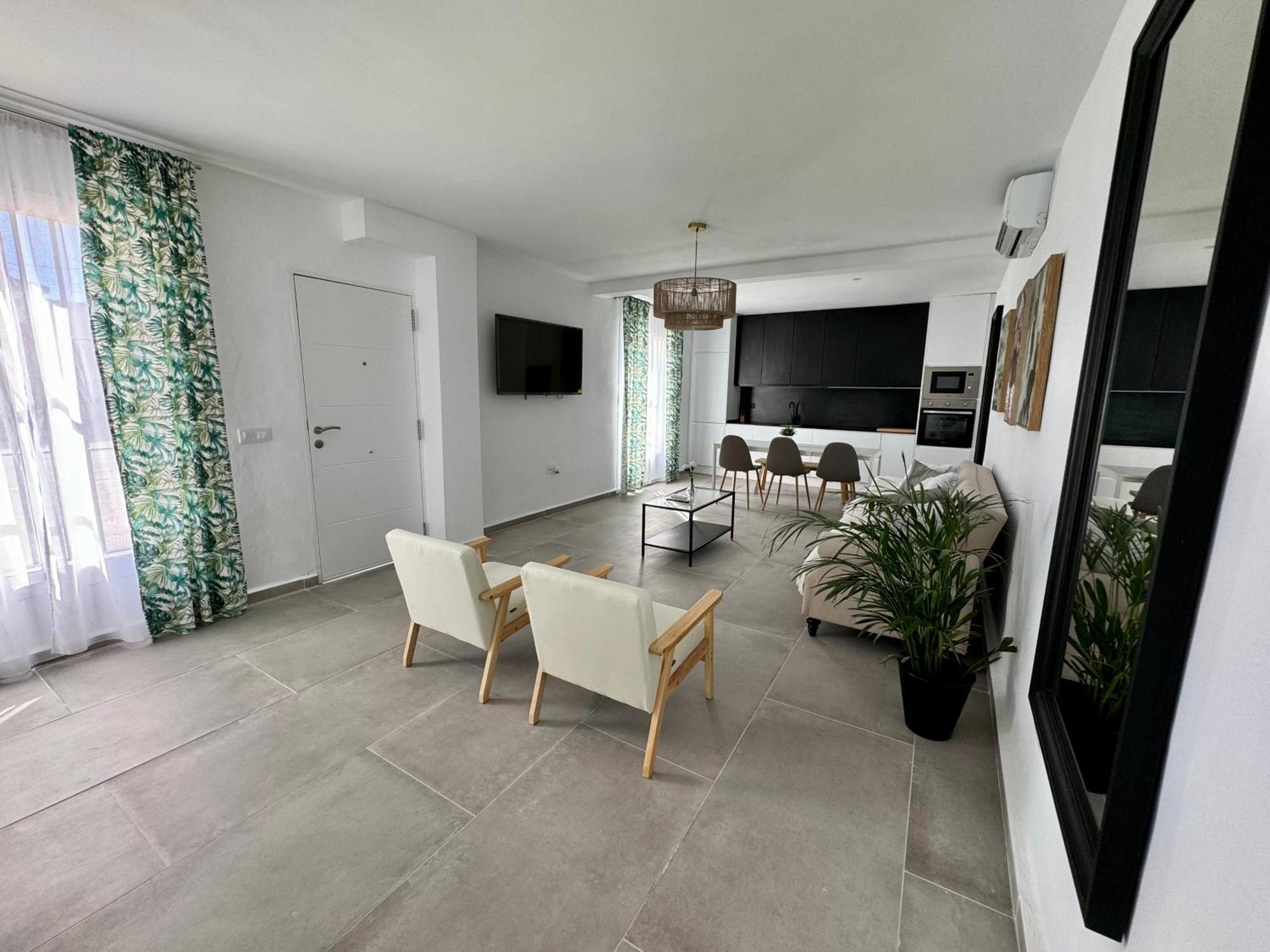 Apartamentos Munoz Fornell 2 Chiclana de la Frontera Dış mekan fotoğraf