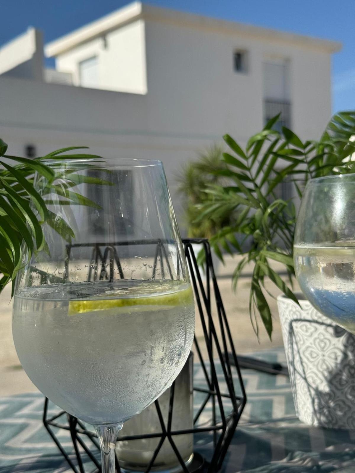 Apartamentos Munoz Fornell 2 Chiclana de la Frontera Dış mekan fotoğraf